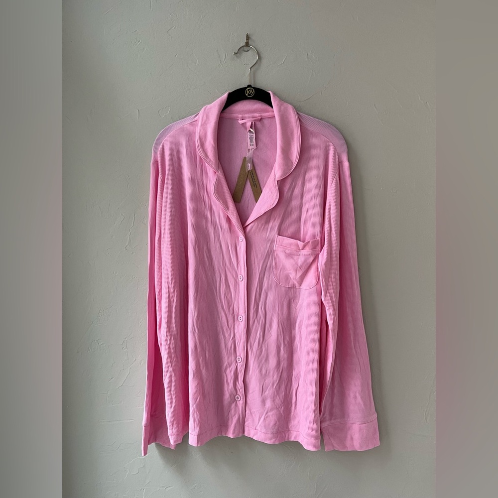 HTF SKIMS SOFT LOUNGE SLEEP SET IN BUBBLEGUM L - Picture 5 of 8